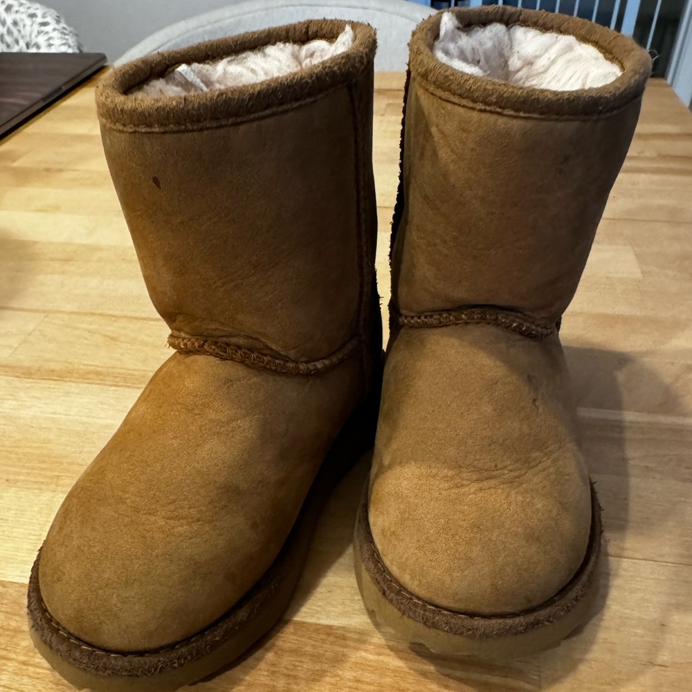 Toddler size 8 UGG boots